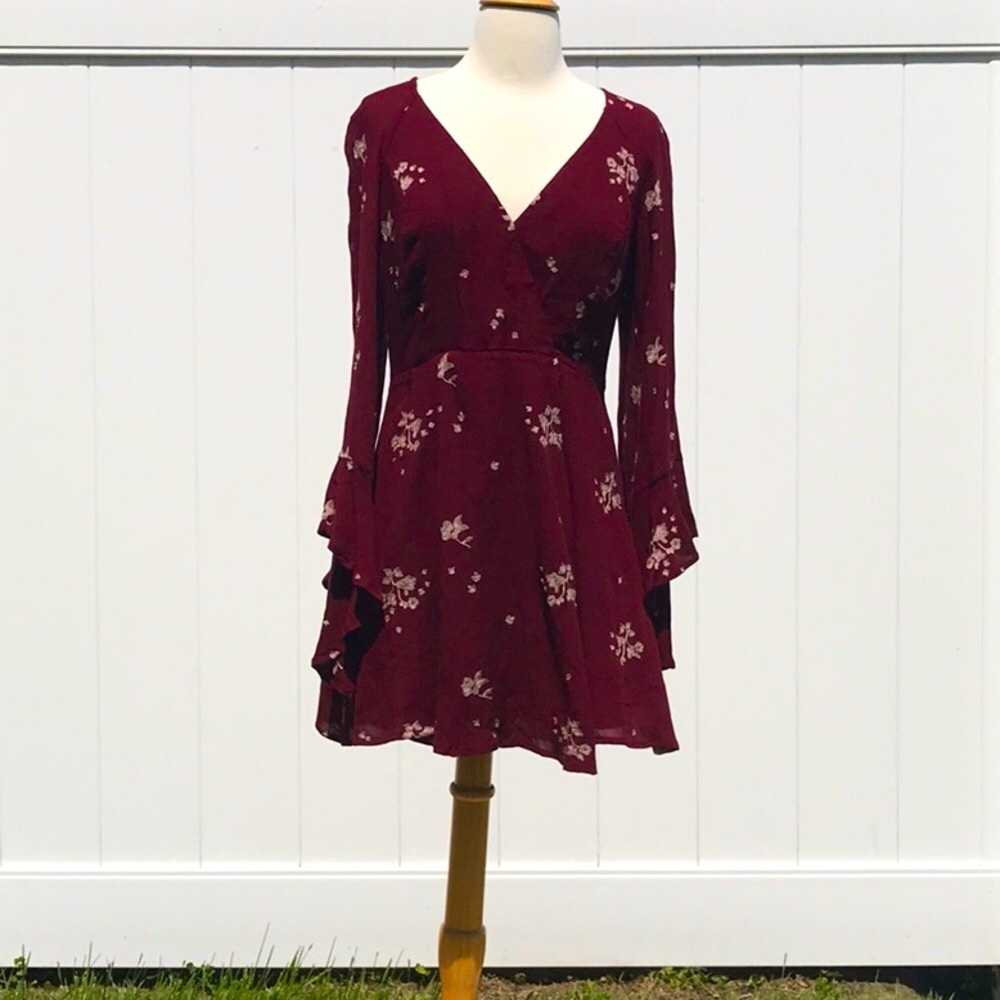 Free People Burgundy Floral Cream Embroidered Belle Sleeved Midi Dress Size 6